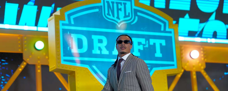 Makai Lemon was on the phone with the wrong team after Eagles drafted him