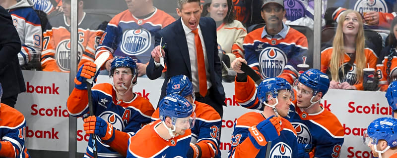 Bowman: Knoblauch ‘earned’ his three-year extension, but now Oilers need a new voice