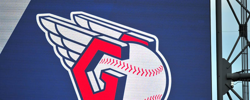 Guardians fan’s foul ball fiasco ends in date’s beer bath