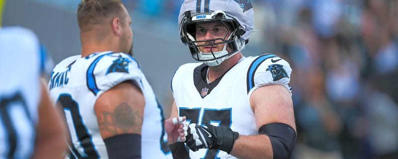 There's Now a Clear Favorite in the Panthers' Starting Center Battle