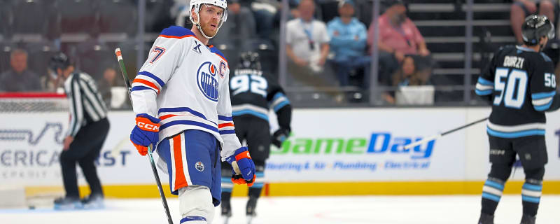 Analyst Downplays Buzz Around Connor McDavid Summer Trade Request