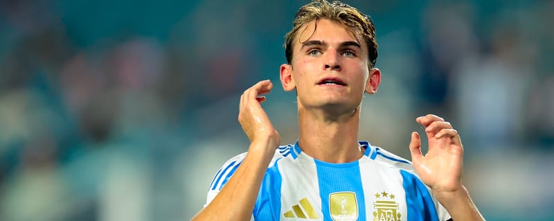 Chelsea now keen on signing attacker that Cesc Fabregas called ‘special’ recently