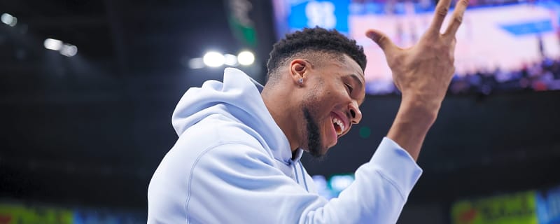 Giannis Antetokounmpo takes a cold shot at Shams Charania during All-Star event