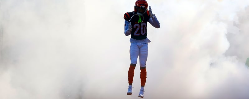 Bengals Eyeing Extensions For CBs DJ Turner, Dax Hill