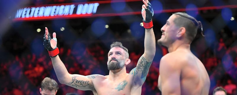 Ex-UFC Title Challenger Calls Out Favoritism After Michael Chiesa’s Emotional Retirement in Seattle