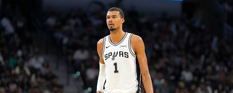 San Antonio Spurs Beat Charlotte Hornets Behind a Great Performance From Victor Wembanyama