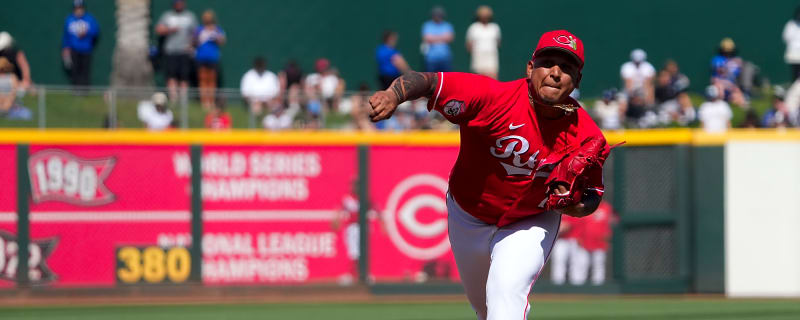 Cubs Claim Julian Aguiar