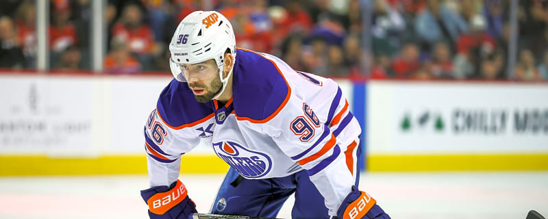 Early Long-Term Bet on Blueliner Has Insider Doubting Oilers Ahead of Deadline