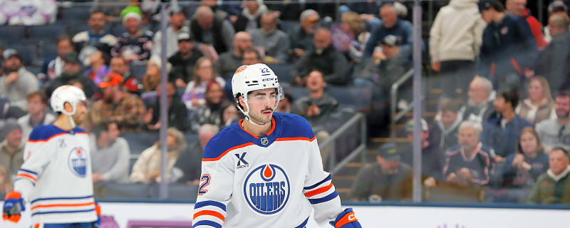 Analyst Names Oilers Surprising 'X-Factor' in NHL Playoffs This Season