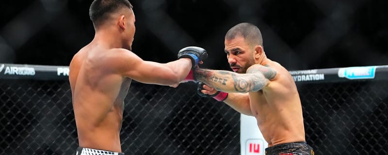 Megan Olivi Issues Medical Update on Alexandre Pantoja’s Broken Arm But Nobody Can Make Sense of It