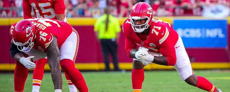 Chiefs Place LT Josh Simmons on IR as Playoff Stakes Rise