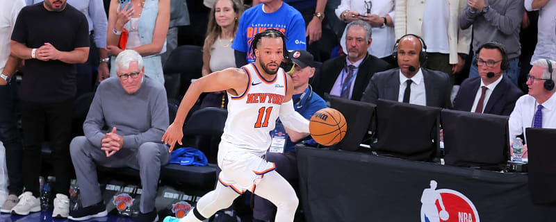 Stealin’ 22: Captain clobbers Cavs as Knicks take Game 1 (Highlights)