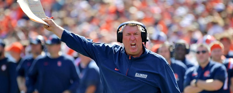 Who are the Announcers for Purdue vs Illinois Week 6 College Football Game?