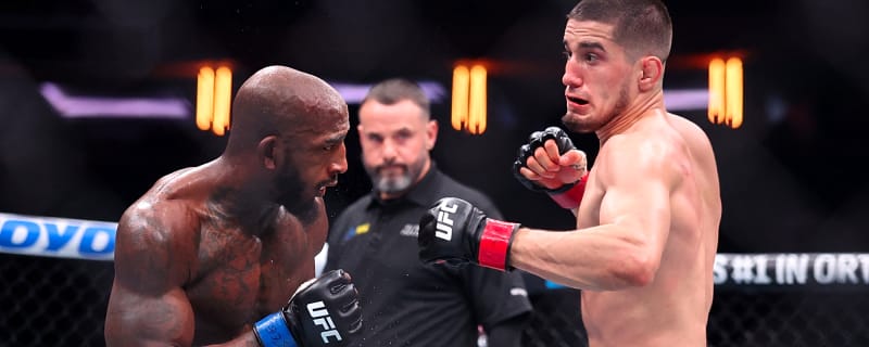 Medical Staff Rush to Check Referee After He’s Hit by Accidental Elbow During UFC 330 KO