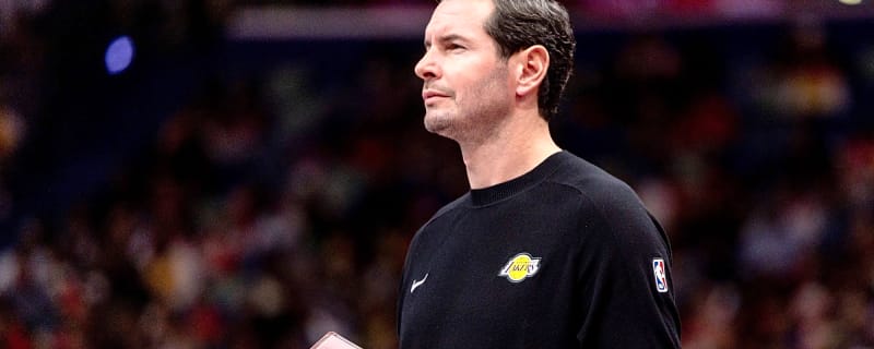 Lakers Frontcourt Rotation Suffers A Blow As Starting Big Man Sustains A Knee Injury