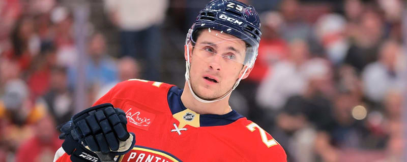 Flyers sign Nolan Foote to one-year, two-way contract