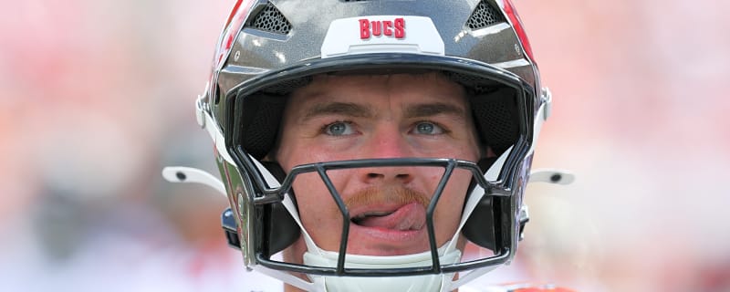Buccaneers To Sign LS Scott Daly