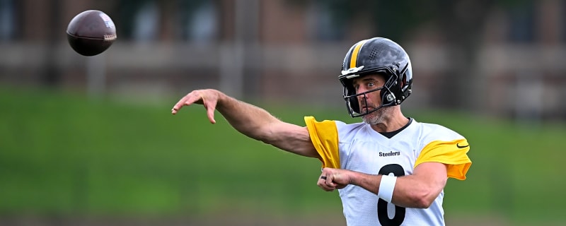 Aaron Rodgers credits his wife for his family reconciliation