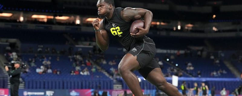 Jaguars Trade Up To Select Duke Edge Rusher Wesley Williams