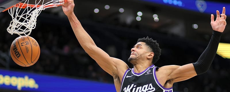 Kings Convert Dylan Cardwell To Four-Year Standard Deal