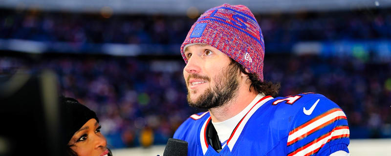 Buffalo Bills Keep Playoff Hopes Alive In Snowy Showdown