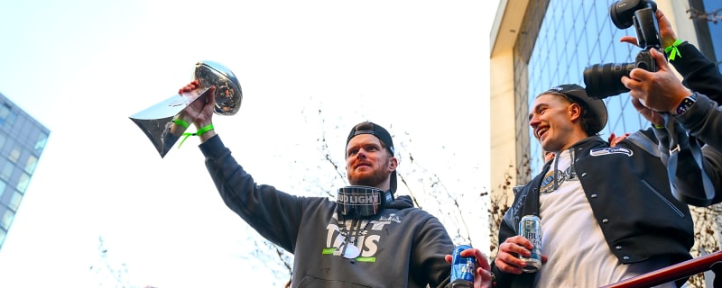 Rich Eisen reveals his pick for the NFL’s next Sam Darnold story