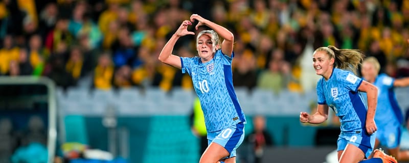 Manchester United manager confirms hamstring injury for midfield star