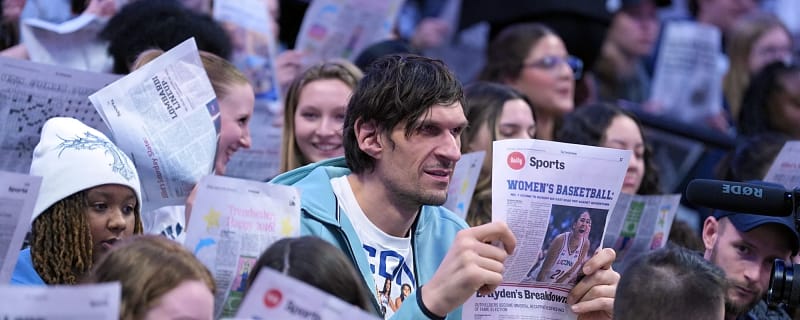 Former NBA Player Joins Arizona Wildcats Band For Big 12 Clash