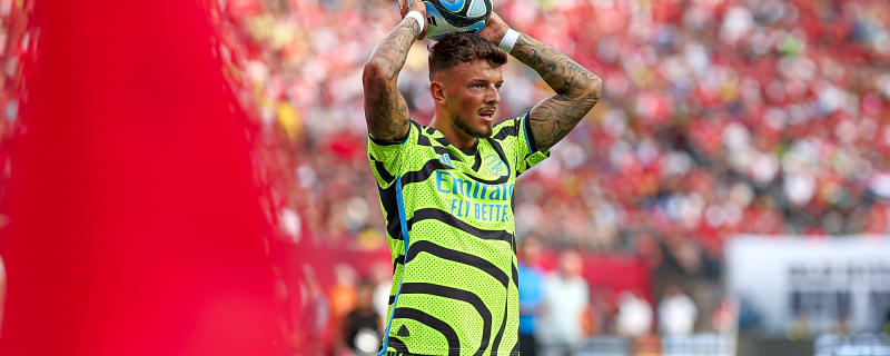 What are the odds Ben White will leave Arsenal in the summer?