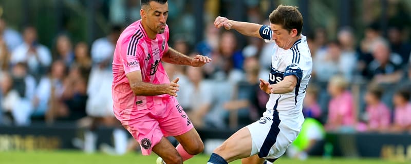 A blend of Busquets, Kroos & De Bruyne: Arsenal & Man United pursuing wonderkid transfer