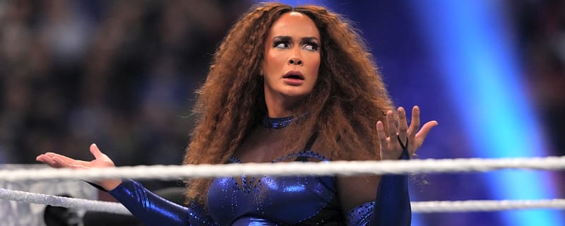 SmackDown Women’s Triple Threat Ends in Chaos, Fans Slam Main Event Botch