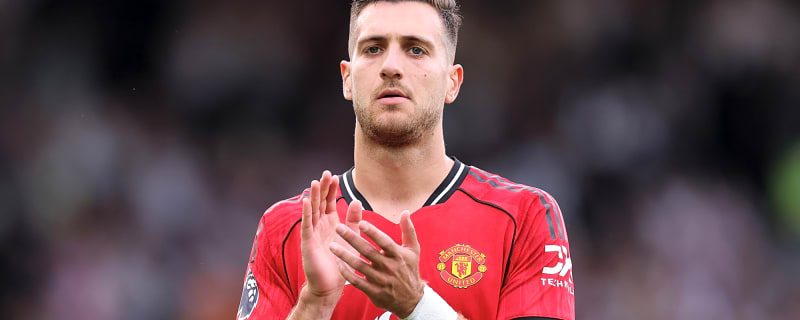 Man Utd star returns to full training before Brentford, one journo thinks he’s the side’s ‘unsung hero’