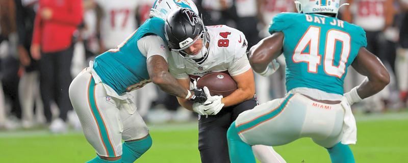 Dolphins Rookie Kyle Louis to Miss Multiple Weeks With MCL Sprain