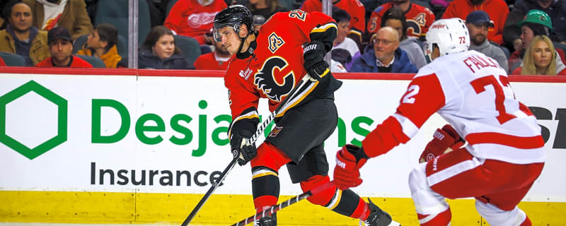 Instant Reaction: Flames keep rolling, beat Red Wings on 2004 throwback night