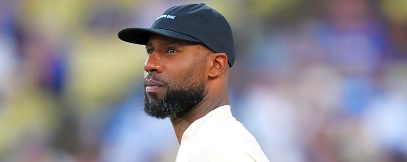 Cubs World Series champion outfielder officially retires