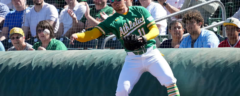 Which prospect did Red Sox trade to Athletics for infielder Brett Harris?