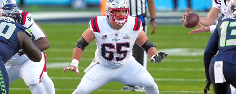 Patriots Trade Veteran Center Garrett Bradbury to Bears