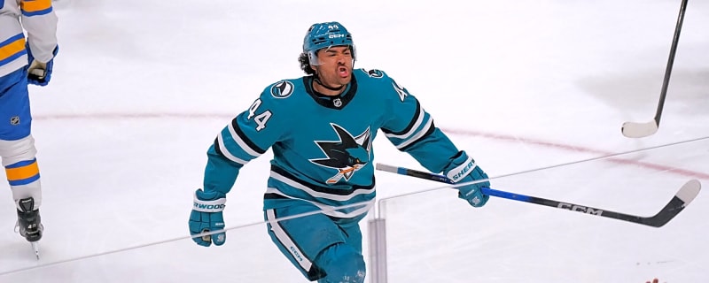 Checking in on Kiefer Sherwood ahead of his first game vs. Canucks since trade to San Jose