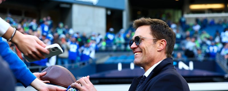 Tom Brady Gets Warned After Bill Belichick, Robert Kraft's Snubs