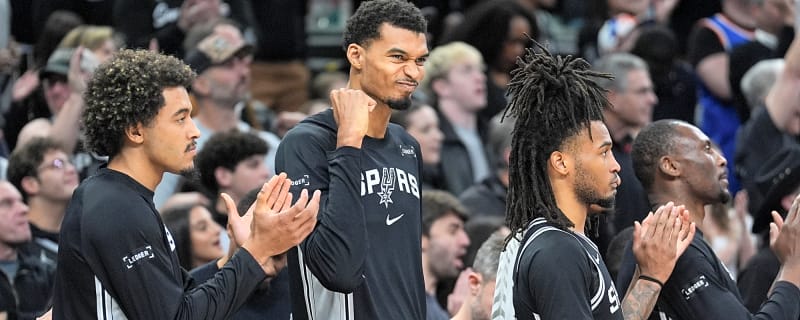 Spurs’ Victor Wembanyama says he’s OK after knee scare