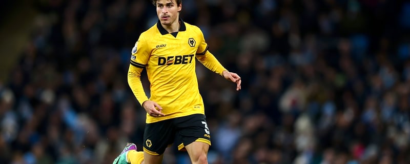 Tottenham turn to £20m Spanish star after failing in move for Liverpool’s Robertson