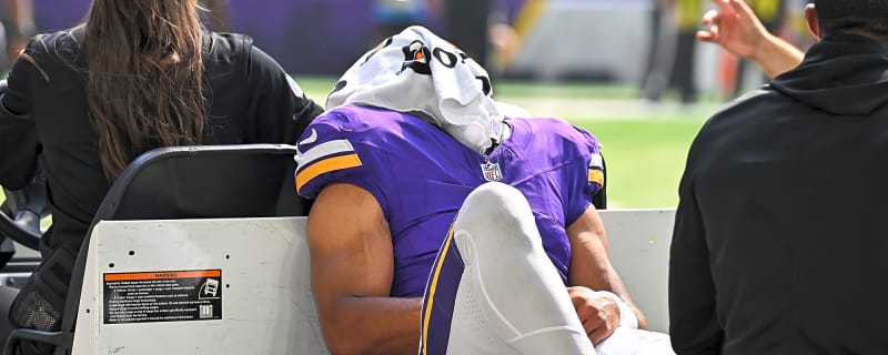 Vikings WR Rondale Moore suffered season-ending knee injury in preseason opener