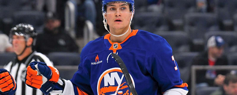 Report: Islanders re-sign Maxim Tsyplakov to two-year contract