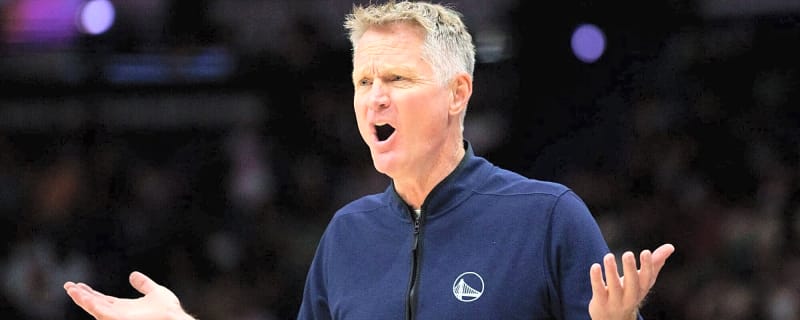 Video: Steve Kerr Angrily Yells At Warriors Players For Horrible Defense Against Jazz