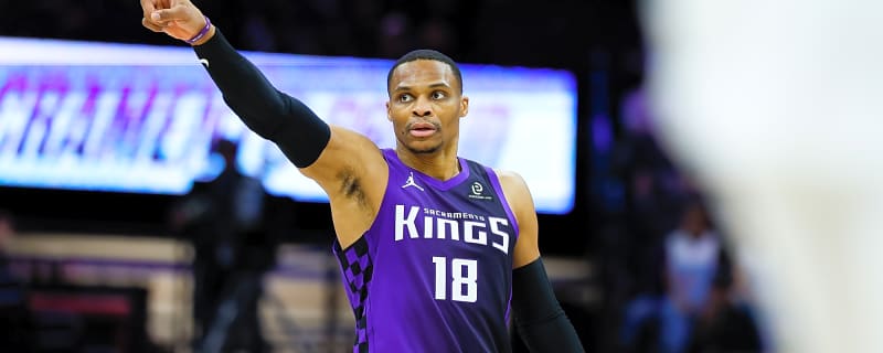 Russell Westbrook airballs wide-open dunk