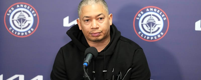 Ty Lue fires back after Kawhi Leonard says Clippers' season is 'over'