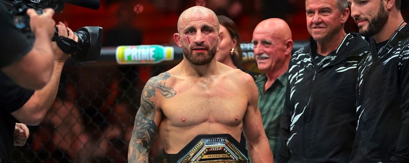 Alexander Volkanovski beats Movsar Evloev by TKO at UFC 333