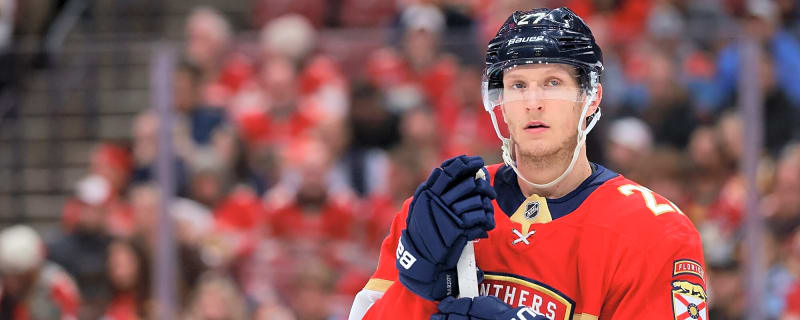 Panthers’ Luostarinen fined for high-sticking Penguins’ Rakell