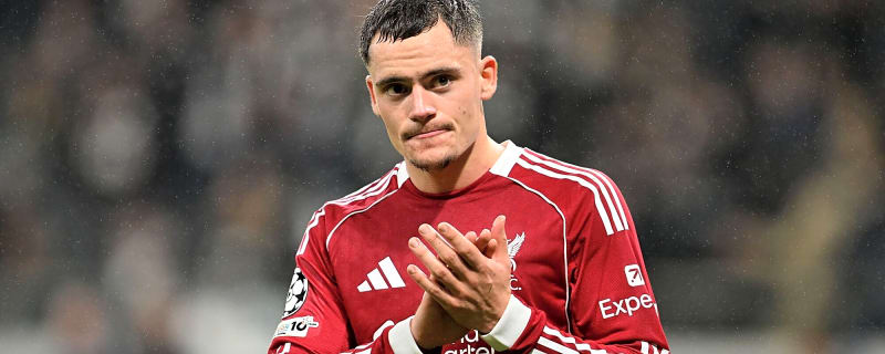 Scholes: Liverpool must find a way to fit one man into Slot’s team