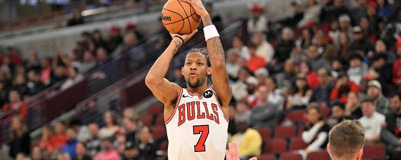 NBA Notes: Bucks, Cam Thomas, Sixers, Dalen Terry, Pistons